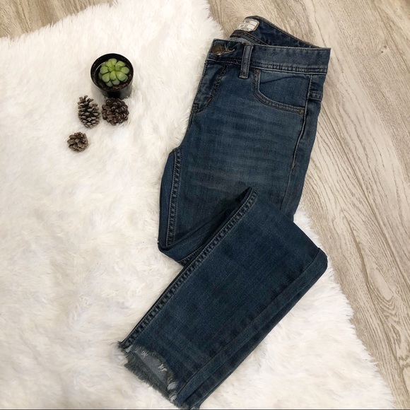 Free People Denim - Free People Indigo Blue Raw Hem Skinny Jeans W25